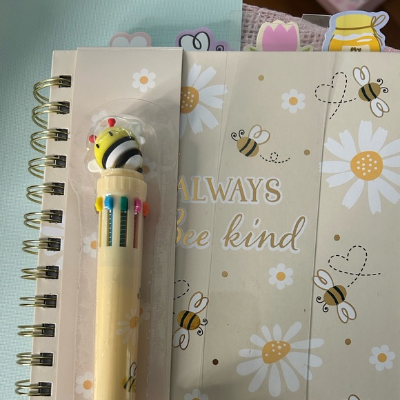 Office | Journal Bee Themed Hardcover Notebook And Pen Set With ...